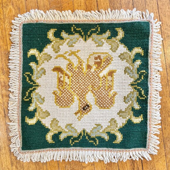 Handmade Portuguese Needlepoint Pillow Covers Set of 4 Wool Burlap Fringe 17x17 - Picture 6 of 13